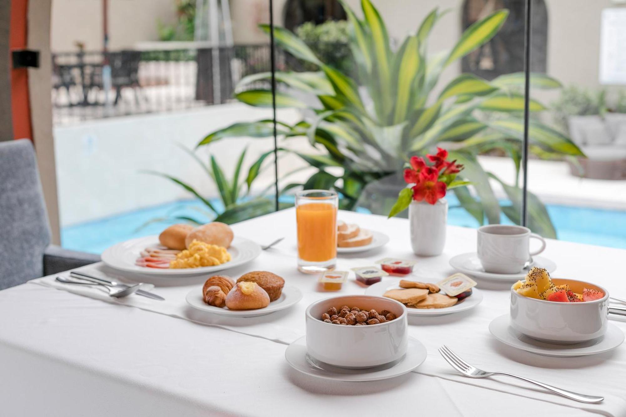 Hotel Costa Del Sol Centro