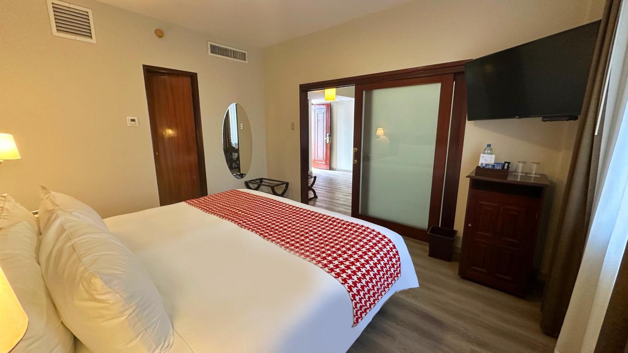 Costa Del Sol Centro Hotel 4*